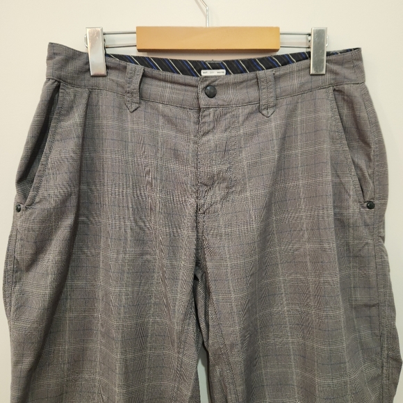 Lululemon Pants 32X33 Gray Plaid Limited Edition Wet Dry Warm Golf Commuter - Picture 3 of 12